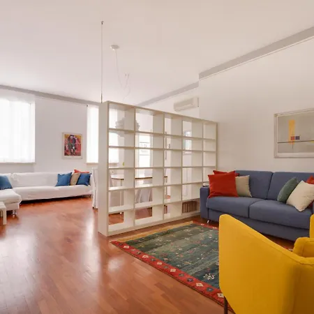 Triestevillas Ghetto Avantgarde 90 Триест