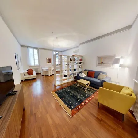 Triestevillas Ghetto Avantgarde 90 Триест